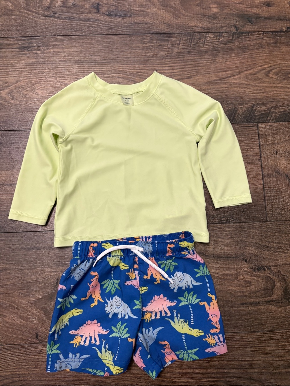 🌴 Old Navy Baby Dinosaur Swim Set Rash Guard Trunks 12-18M